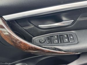 BMW 3-Series M-SPORT 320D, Reversing camera, - Image 4