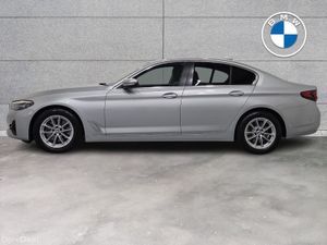 BMW 5-Series 520d SE Saloon - Image 4