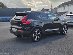 Volvo XC40 R-DESIGN T4 RECHARGE - Image 4
