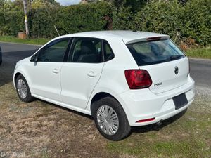 2014 polo 1.2  automatic 21k km. - Image 2