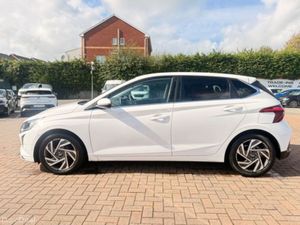 Hyundai i20 Deluxe Plus - Image 4