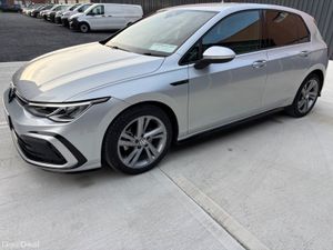2023 Volkswagen Golf 1.5 TSI 130HP R-Line - Image 2