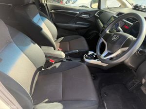 HONDA FIT 2016 HYBRID AUTOMATIC - Image 4