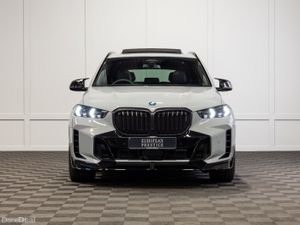 2026 BMW X5 X-Drive 50e M-Sport *Pan Roof - Image 2