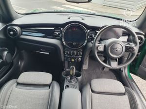Mini Cooper Electric Level 2 - Image 4