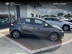Toyota Yaris 1.0 LUNA - Image 3