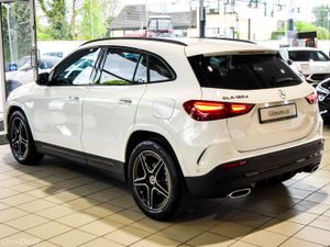 Mercedes-Benz GLA 180d AMG Night Pack Auto - Image 4