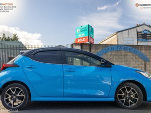 TOYOTA YARIS 1.5 HYBRID 2020 BLUE - 62,078KM - Image 4