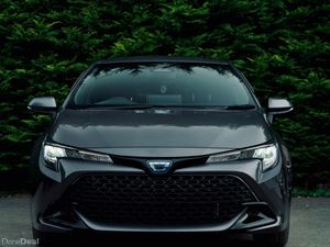 Toyota Corolla Sport Hybrid 2023 | Modern Hybrid - Image 3