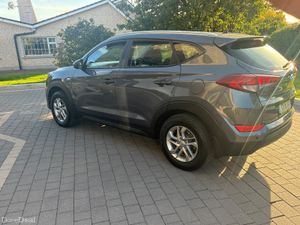 2017 Hyundai Tucson *tax+nct* - Image 4