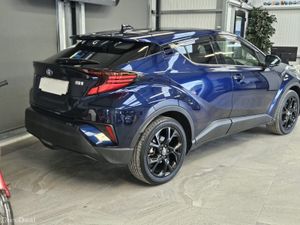 21 TOYOTA CHR HYBRID SPORT EDITION HIGH SPEC - Image 4