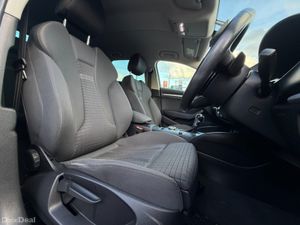 Audi A3 SPORTS EDITION 1.4 TFSI SPORT SEATS - PRIV - Image 4