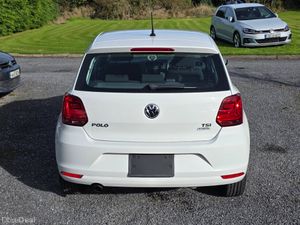 2014 polo 1.2  automatic 21k km. - Image 4
