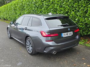 2021 BMW 330e G21 M Sport Touring – Plug-In Hybrid - Image 3