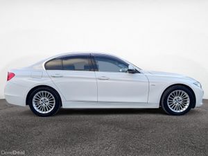 BMW 3-Series 2013 - 2.0L DIESEL - Image 2