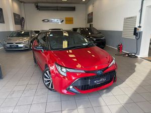 Toyota Corolla 1 Owner Irish Car. Hybrid Luna spor - Image 2