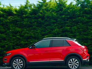 Volkswagen T-Roc 2.0 TDI Design 2021 - Image 2