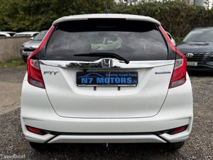 2019 Honda Fit 1.5 HYBRID AUTO - Image 4