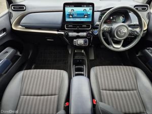 Toyota Aqua ** Z HYBRID ** AUTO ** TRINITY MOTORS - Image 2