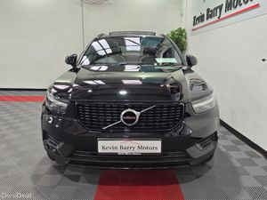 Volvo XC40 T4 R-DESIGN (PAN ROOF) RECHARGE AUTOMAT - Image 3