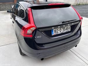 2016 Volvo V60 T3(152 HP) GEARTRONIC  SE - Image 4