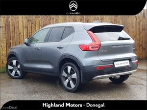 Volvo XC40 D4 AWD AUTO MOMENTUM PRO - Image 3