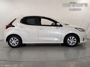 Toyota Yaris 1.5 - Image 2