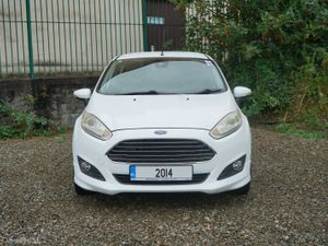 2014 Ford Fiesta Automatic - Image 2