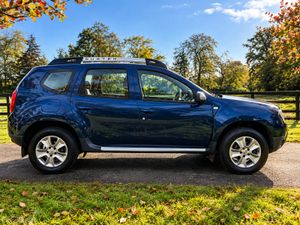 Dacia Duster 1.5 dCi 110 SIGNATURE - Image 2