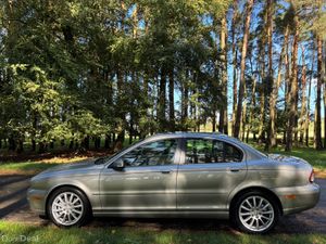 Jaguar X-Type 2010 Diesel - Image 4