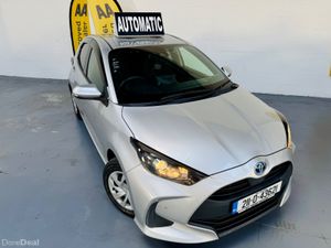 Toyota Yaris 2021 Hybrid Automatic with very - Image 4