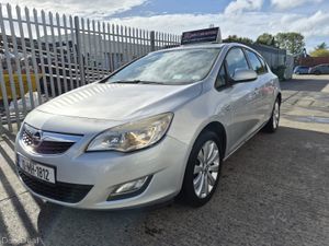 Opel Astra 2010 - Image 4