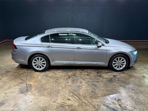 Volkswagen Passat 1.4 TSI COMFORT LINE - BLACK HAL - Image 3