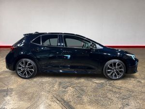 Toyota Corolla GZ EDITION - 1.8 HYBRID AUTOMATIC - - Image 2