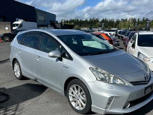 Toyota Prius 7 Seater hybrid - Image 2