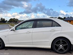 Mercedes-Benz E-Class 220 2012 Auto - Image 4