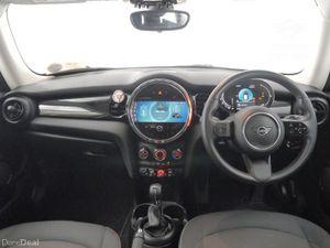 Mini Cooper 3-Door One Classic - Image 4