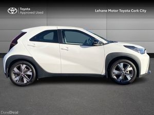 Toyota Aygo X Aygo X HEV Pulse - Image 3