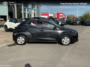 Toyota Yaris HEV Luna *** SAVE €3500 ON THIS 261 Y - Image 3