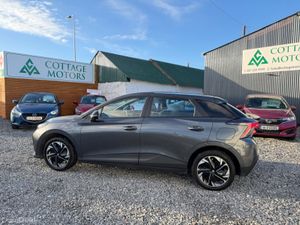MG4 LR Excite ONLY 40,000 KILOMETRES - Image 3