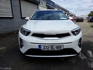 232 KIA STONIC H-Spec Low KM ServHist As New - Image 3