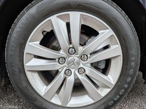 Peugeot 308 Active 2017 /Reverse camera/ Low Kms - Image 3