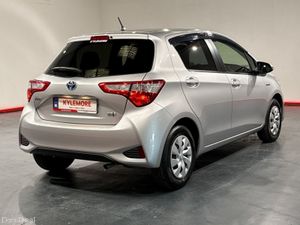 Toyota Vitz 1.5 HYBRID AUTOMATIC - LOW MILEAGE - E - Image 4