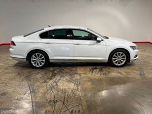 Volkswagen Passat 1.4 TSI ELEGENCE LINE AUTOMATIC - Image 3