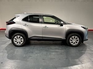 Toyota Yaris Cross HYBRID 1.5L AUTOMATIC - CRUISE - Image 3