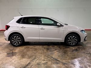 Volkswagen Polo 1.0 AUTOMATIC - FACTORY ALLOYS - R - Image 3
