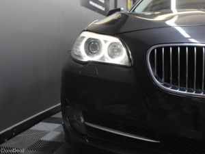 BMW 5-Series 520 Automatic - Image 4