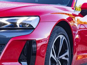 🇮🇪Audi e-tron GT 350KW VORSPRUNG (SUPER RARE) - Image 3