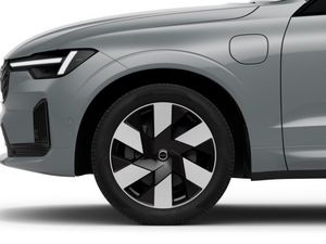 Volvo XC60 T6 ULTRA DARK *200KMS EV RANGE* € PER W - Image 2