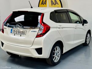 2017 Honda Fit / Jazz 1.5 Hybrid Automatic - Image 4